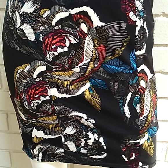 Bailey Blue Deep V Strapless Multicolor Floral Bodycon Mini Dress. Size Small - Picture 5 of 11